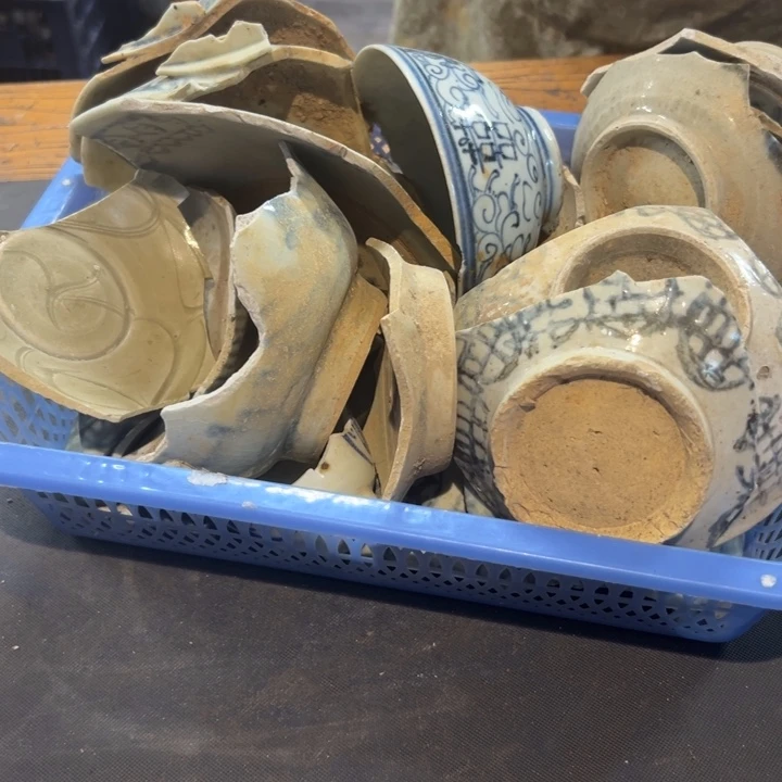 兵***…瓷片拾六家的瓷器瓷器