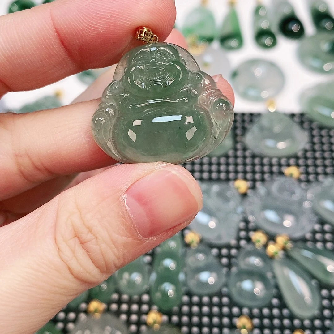 翡翠颈饰18K金镶嵌吊坠