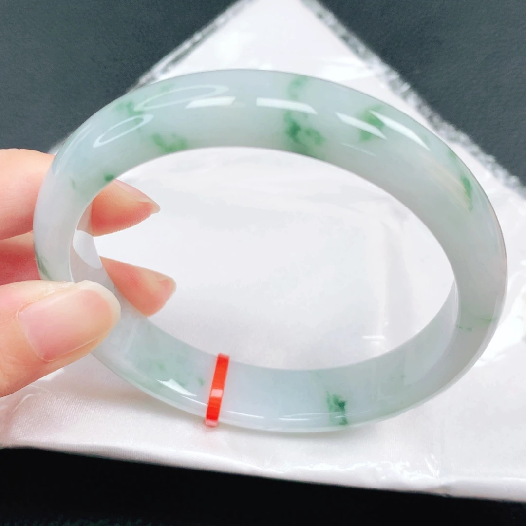 翡翠未镶嵌手镯63圈