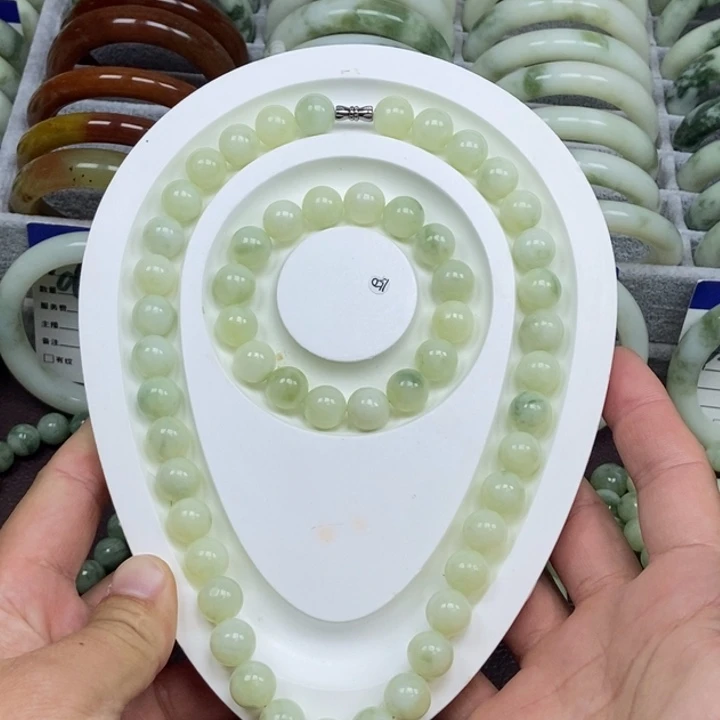 蛇纹石玉未镶嵌手链