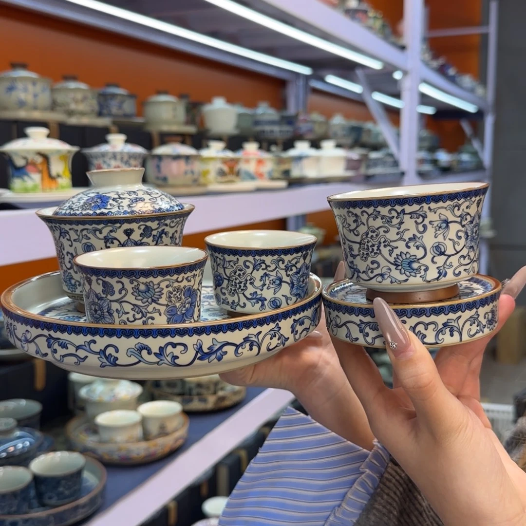 我在外面吃饭呢你在哪了我在