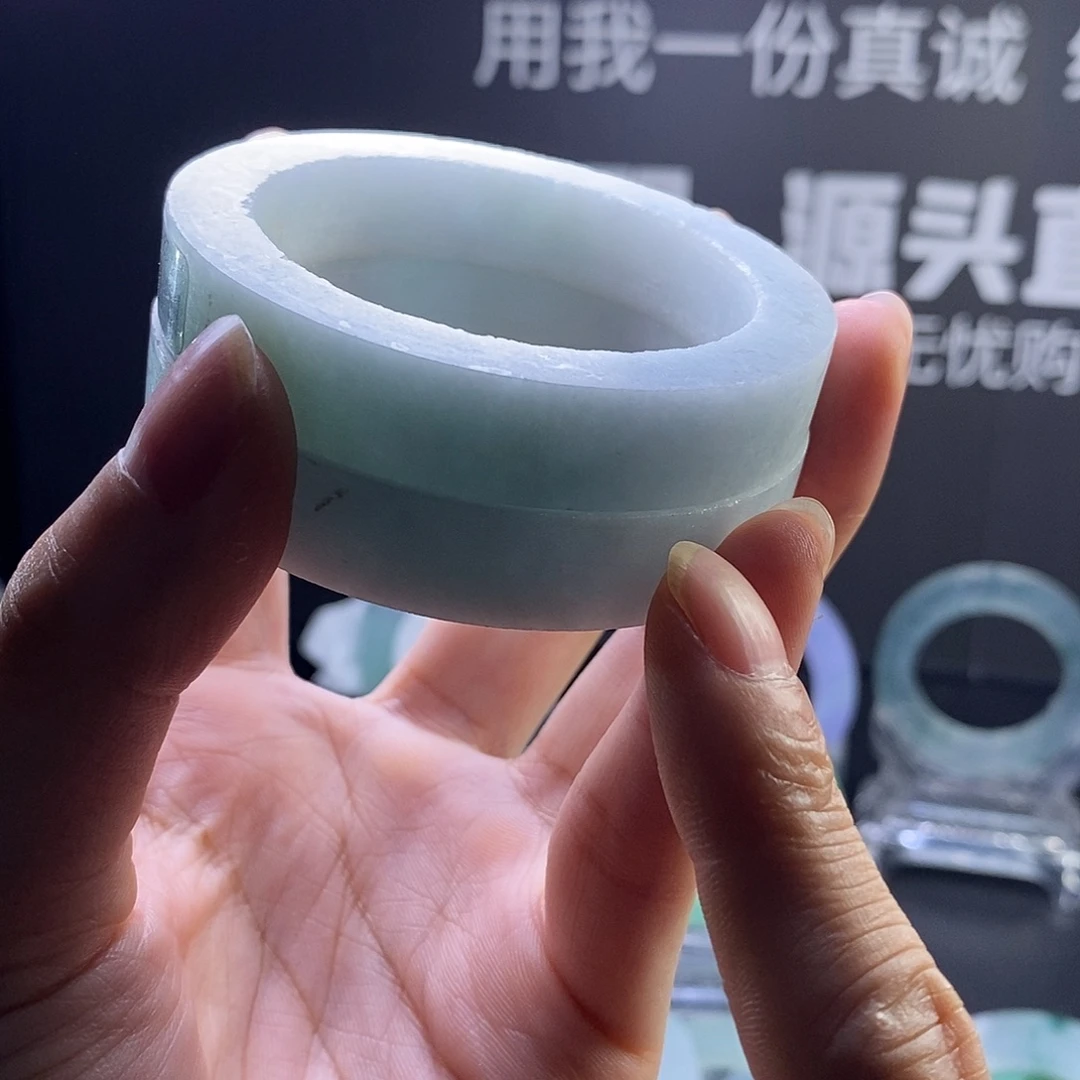 定制翡翠未镶嵌毛胚发一个