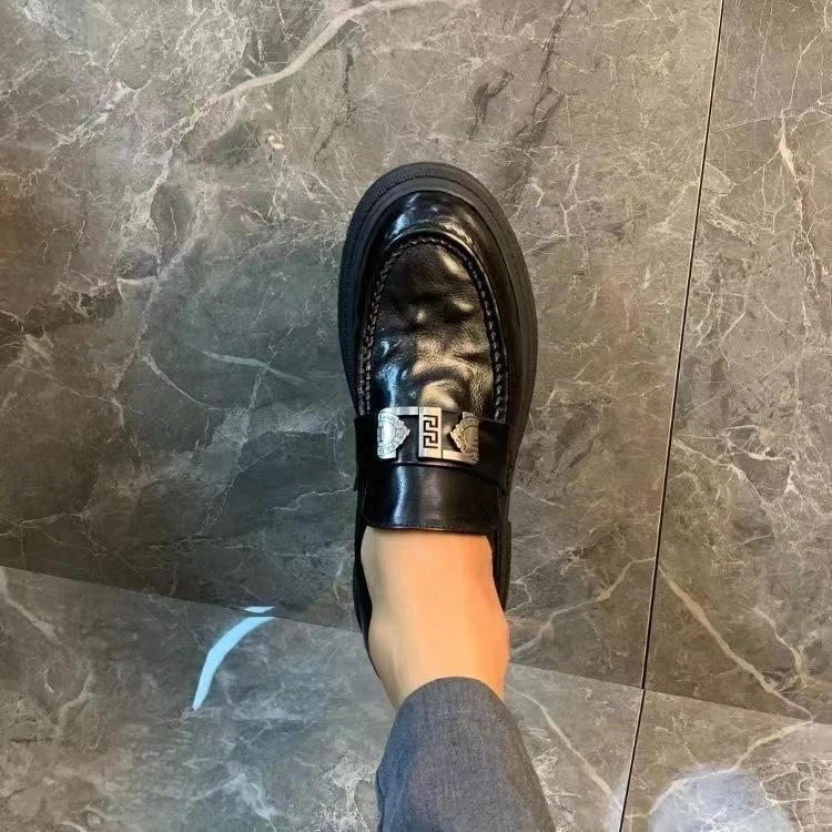 男鞋2025休闲男士皮鞋百搭新款时尚软底一脚蹬高级商务真皮乐福鞋