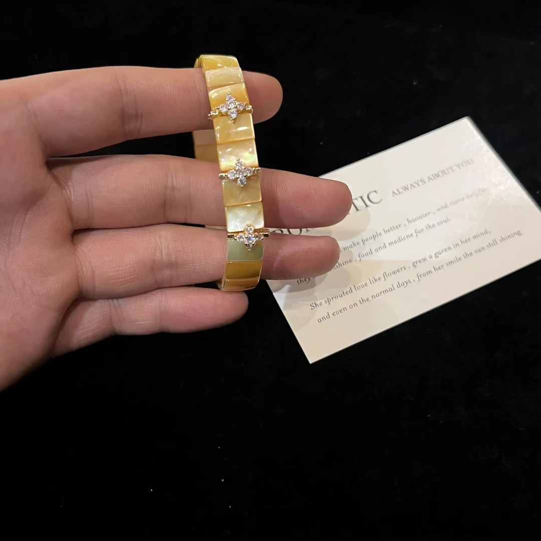 贝壳手链 D806 黄碟贝设计款手牌 多样性发一