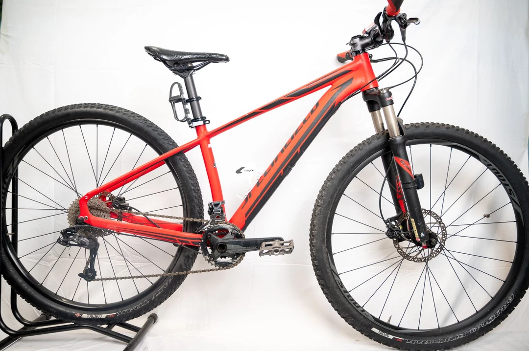 闪电铝合金山地车