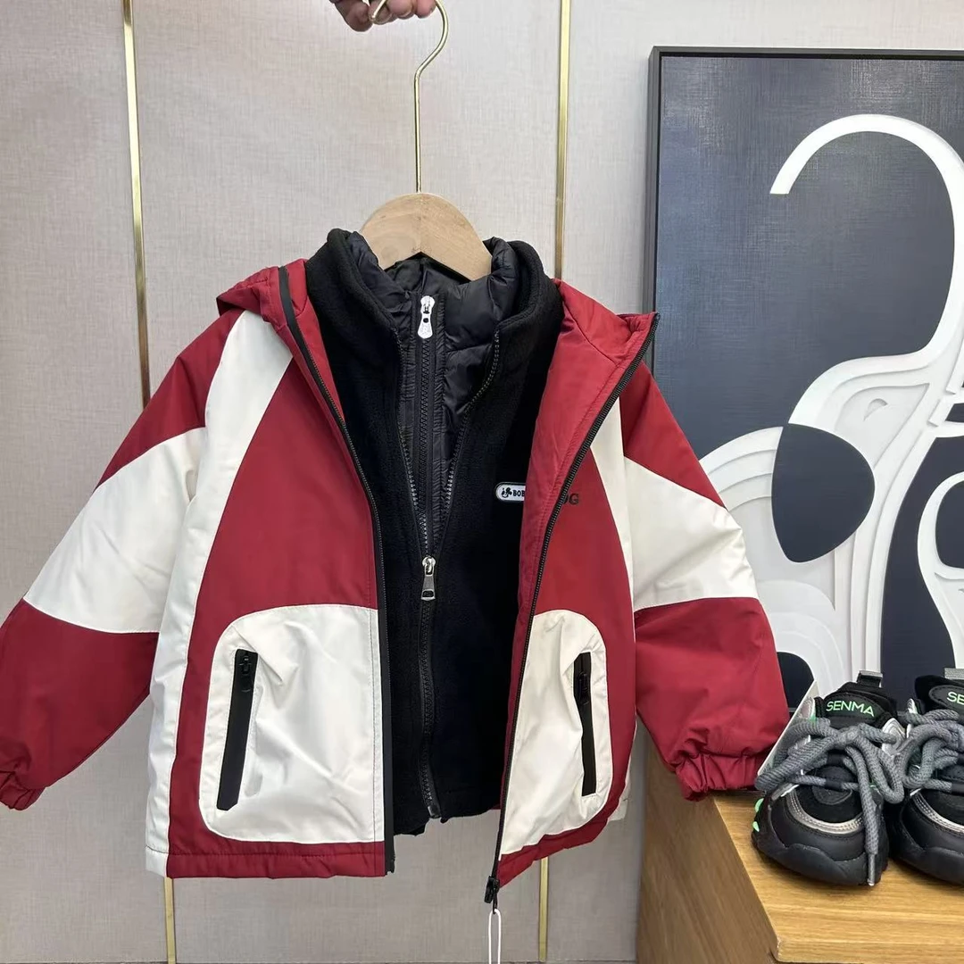 《巴*豆》WT-901  品牌撤柜 户外冲锋衣三件套三合一冲锋衣外套