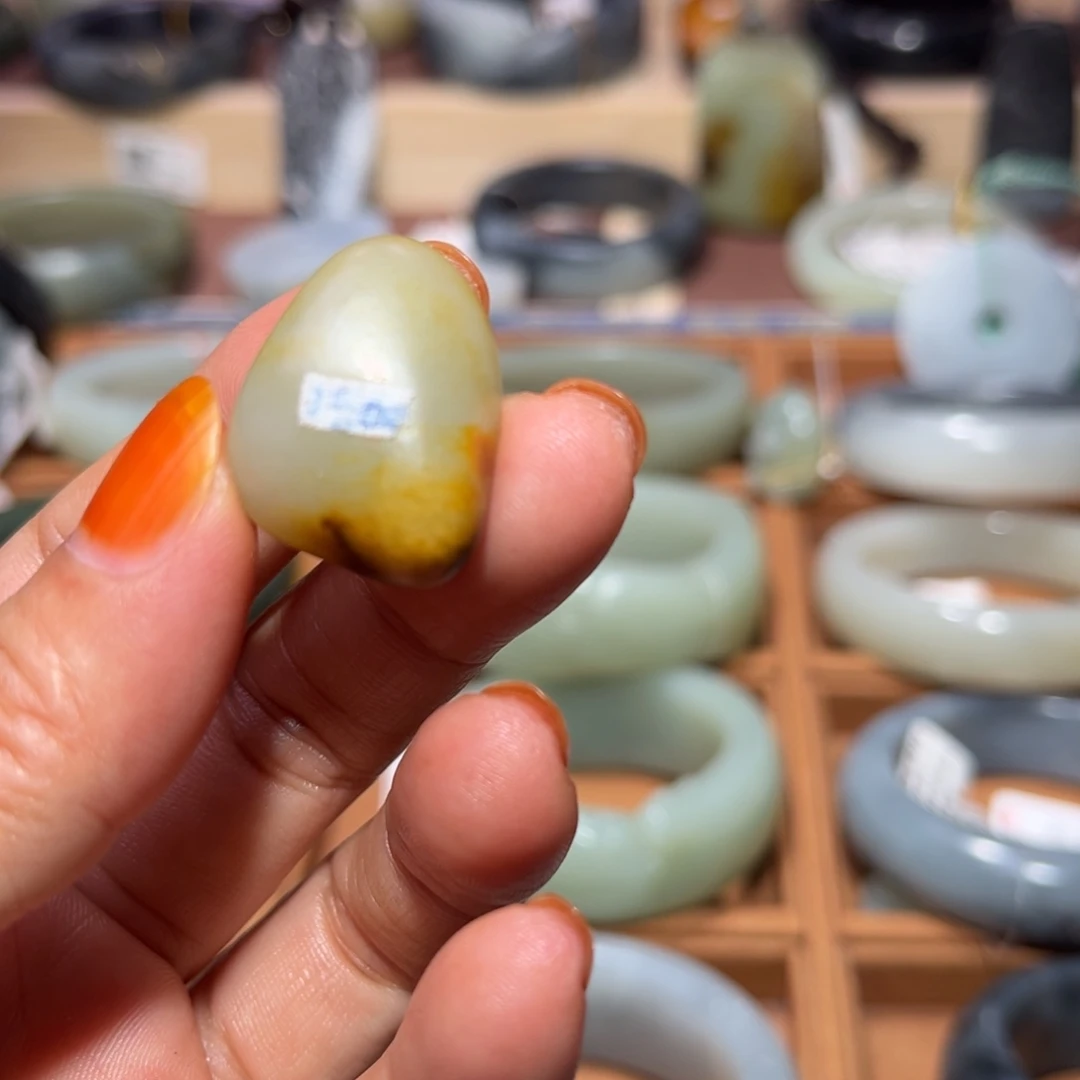 和田玉（子料）未镶嵌颈饰原籽