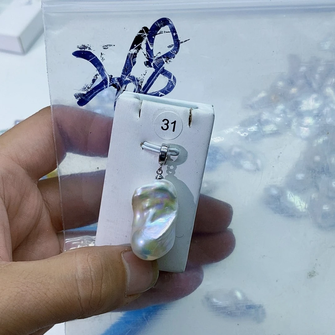 淡水珍珠合金颈饰
