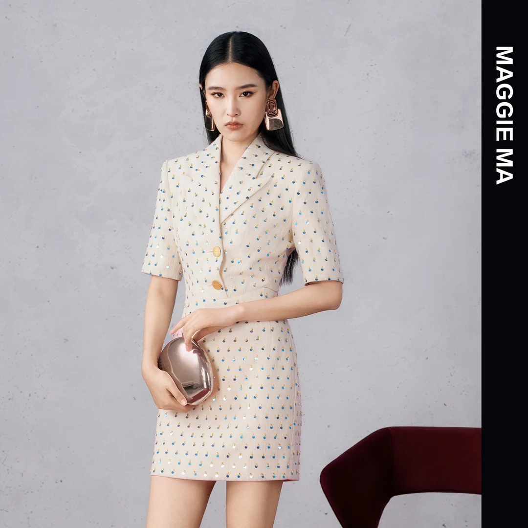 MAGGIE MA马婧设计师款米黄钉珠亮片温柔知性修身连衣裙202D