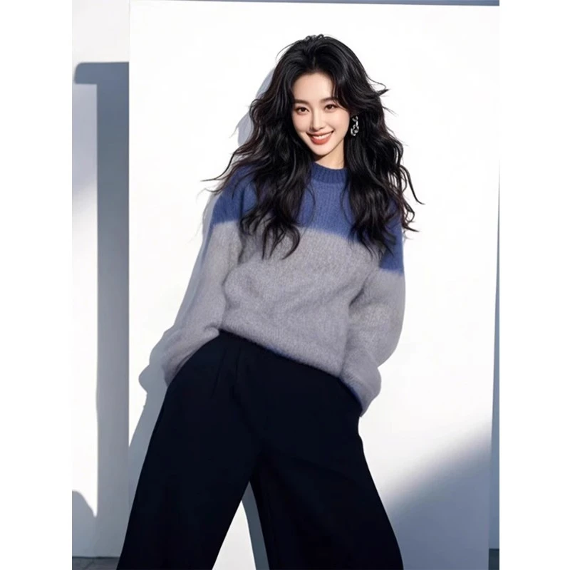韩系慵懒高级感超好看今年流行漂亮灰蓝撞色毛衣宽松加厚上衣女冬