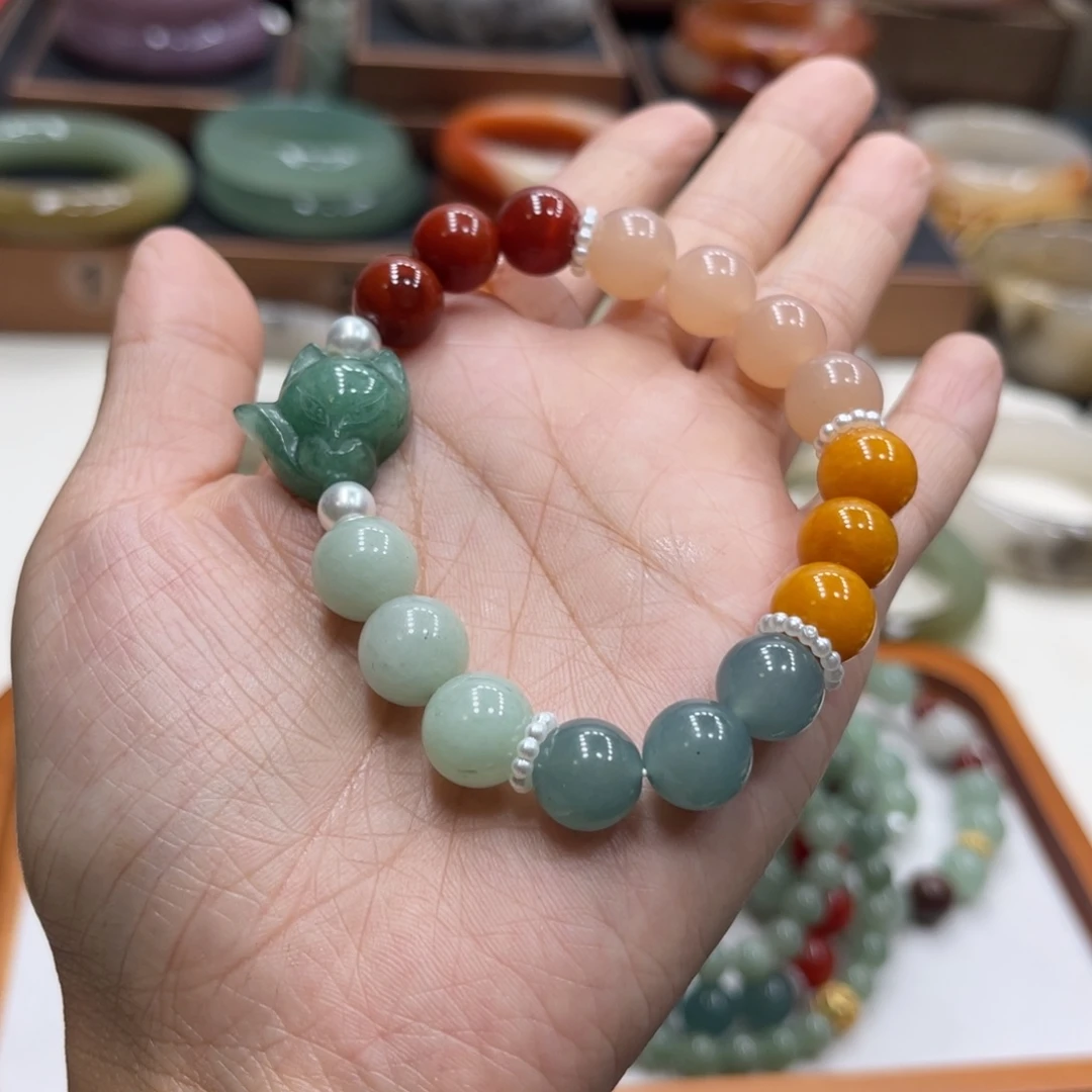 石英岩玉未镶嵌珠宝奇石