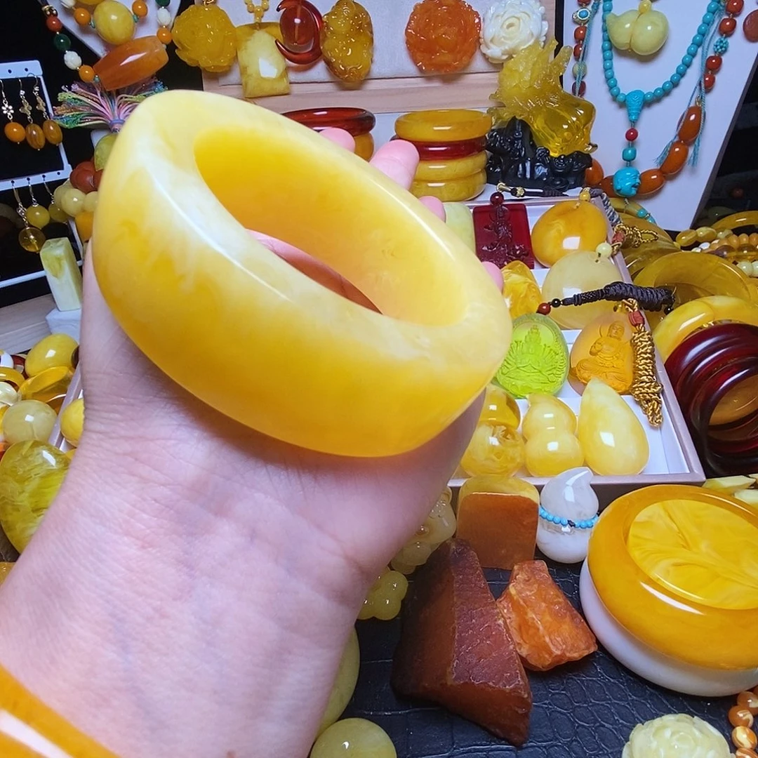 精品设计搭手镯美丽