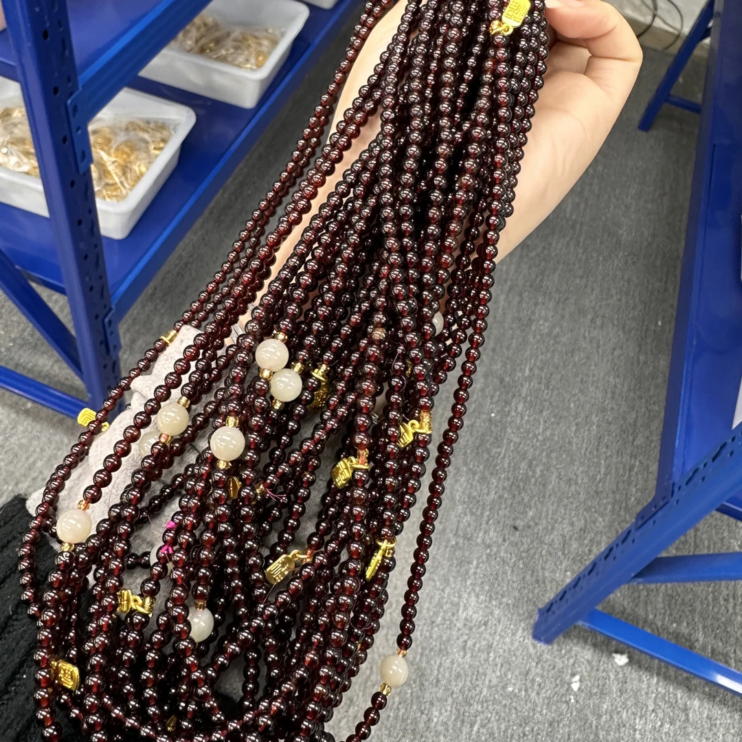 小帅家的珠宝—精美设计款石榴石卡4+毫米三圈手串多样性发一