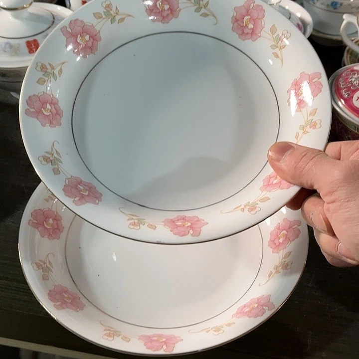 瓷片///////直径20.5厘米。发2个。