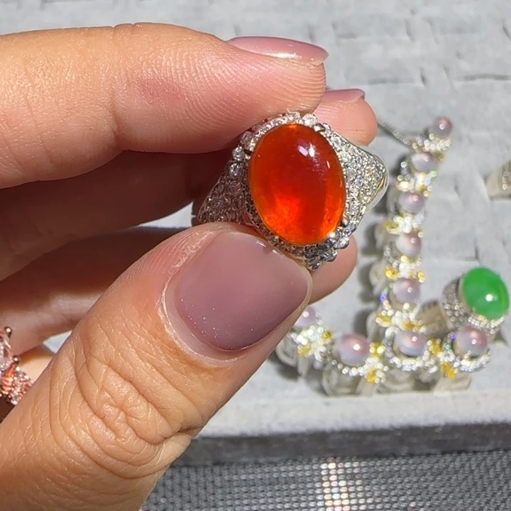 定制翡翠未镶嵌c**?翡翠