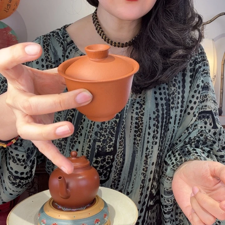 紫砂茶案宜兴壶吗