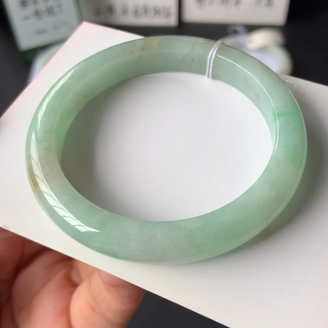 翡翠手镯未镶嵌13号52.2-9.4-7.8