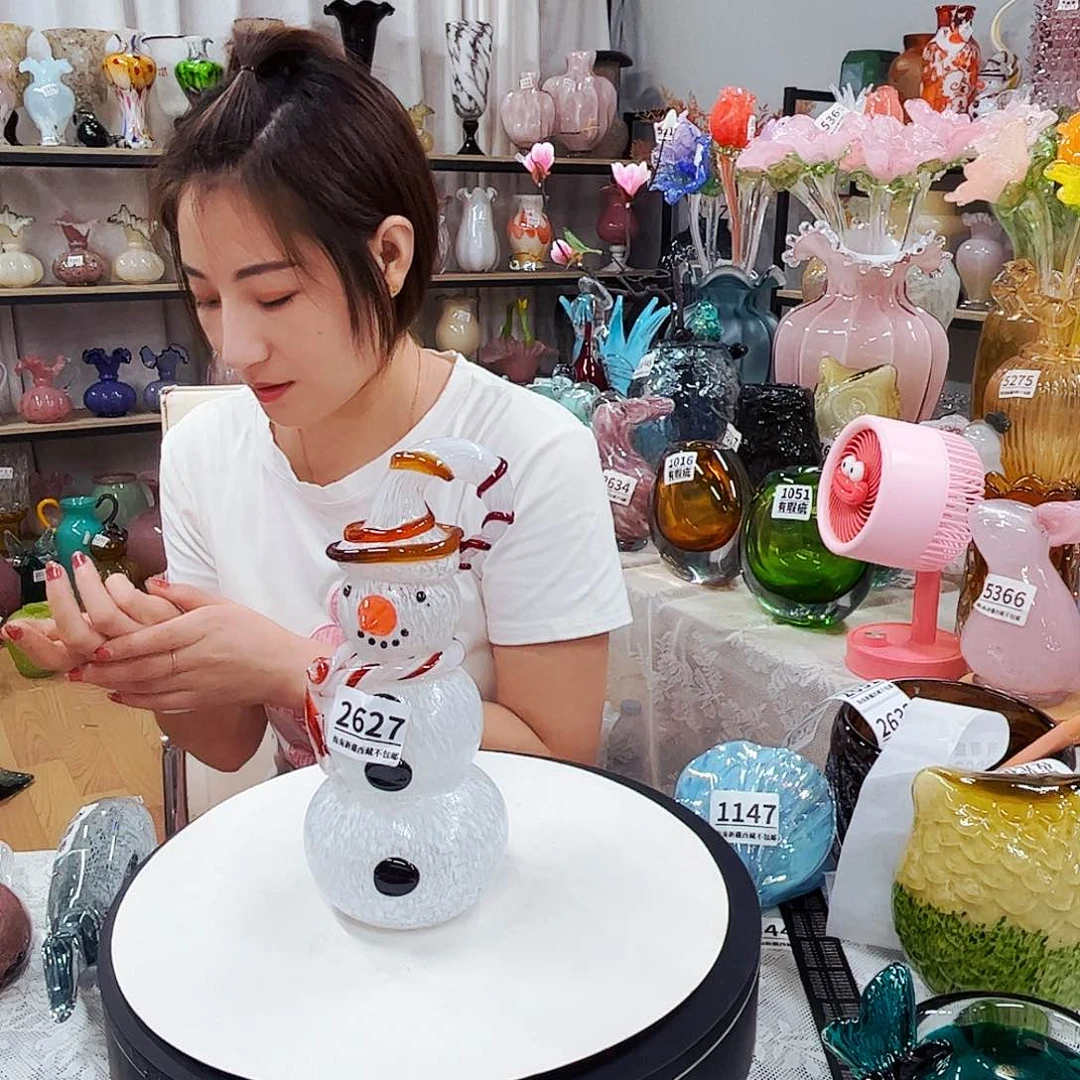 2627雪人 家悦琉璃花瓶摆件