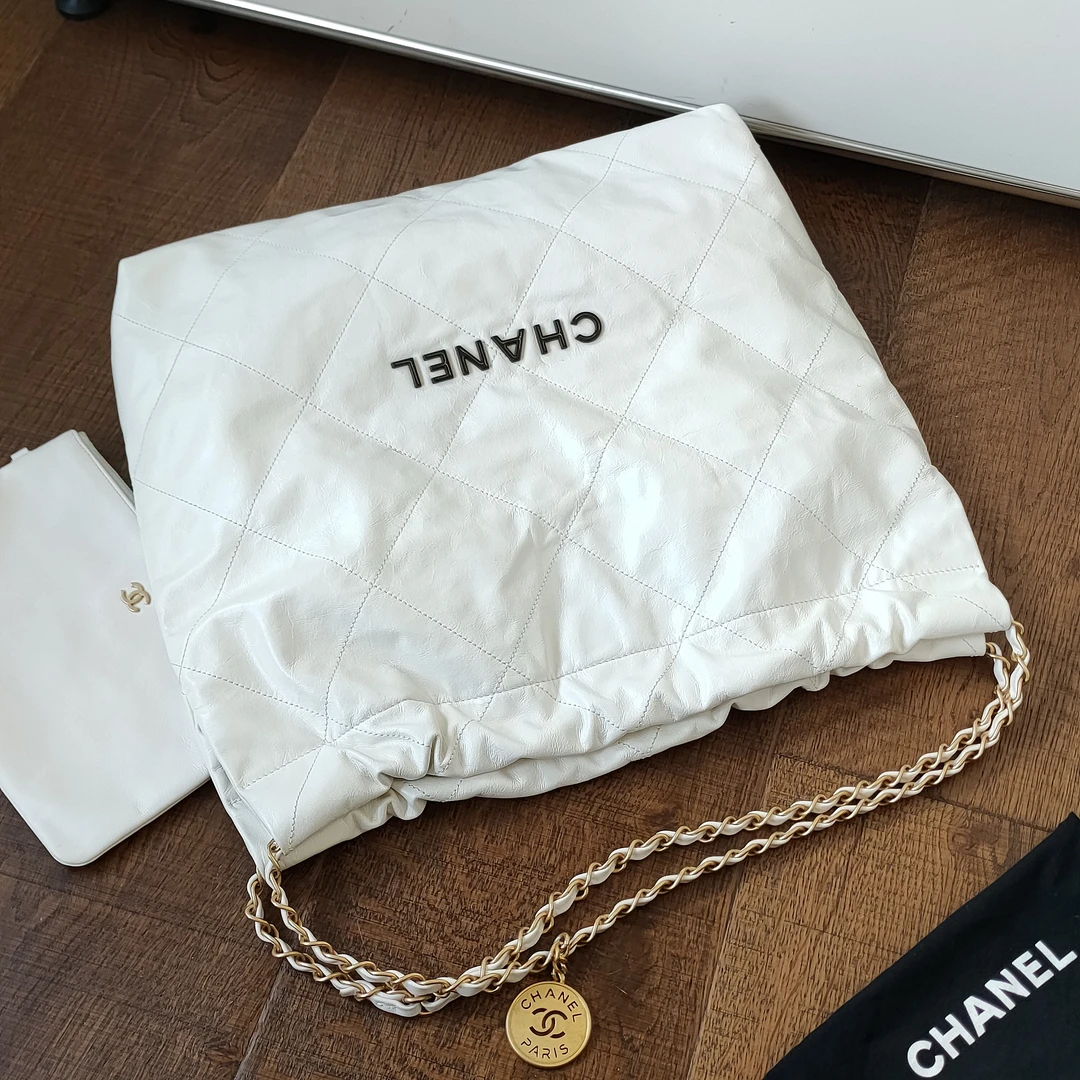95新 Chanel/香奈儿 22A白金油蜡皮黑字22bag中号单肩包 49360
