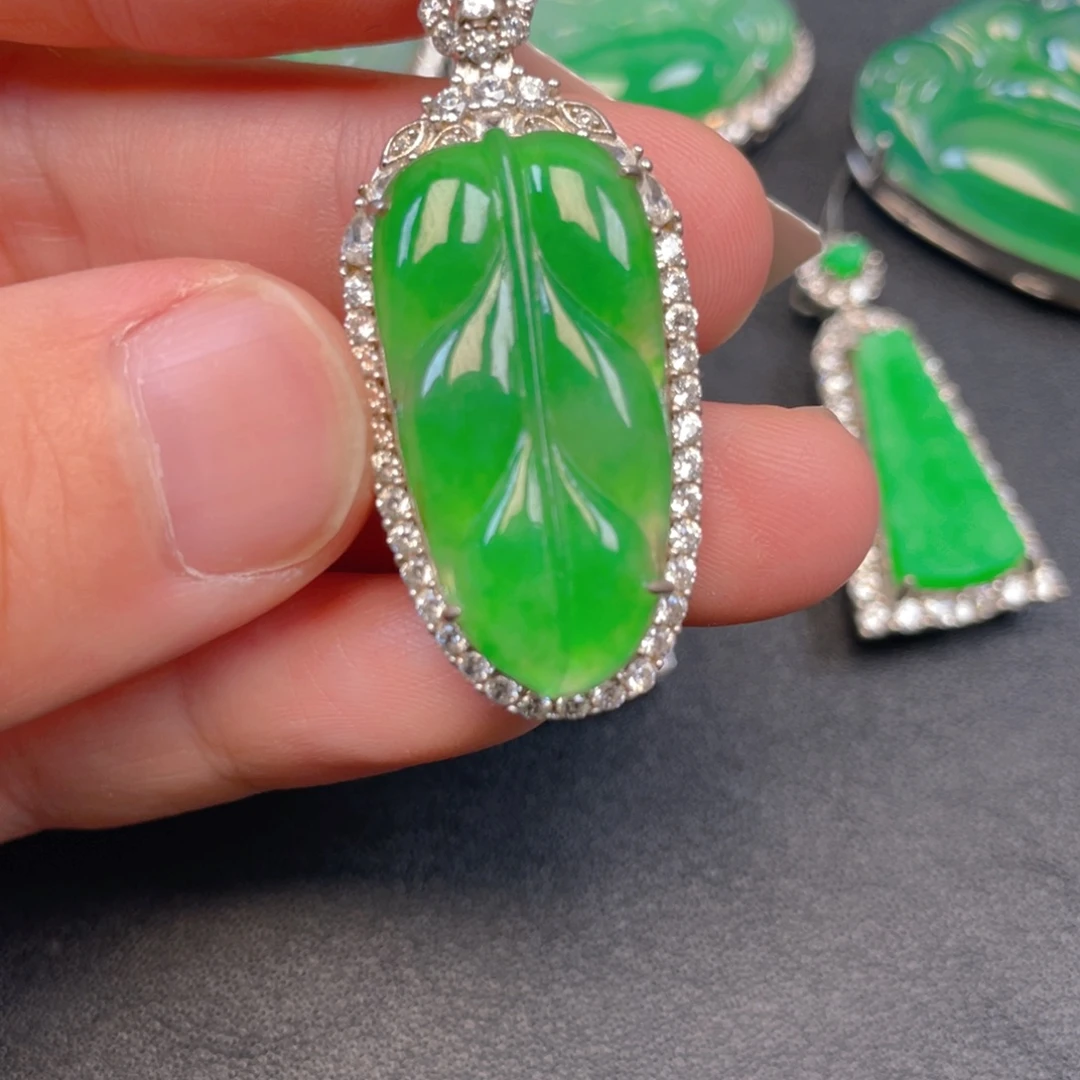 吊坠(不含链)银S925镶嵌翡翠