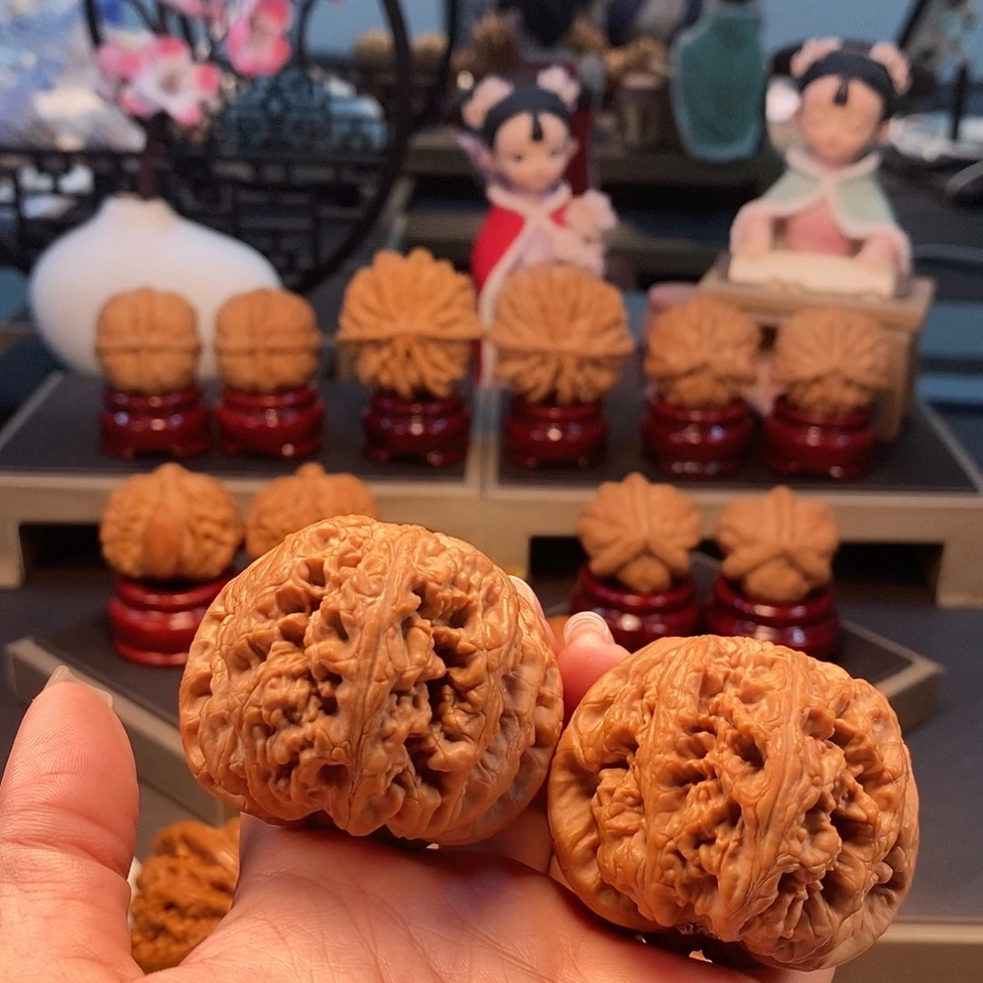 逸***尘把件文玩核桃48大粗筋