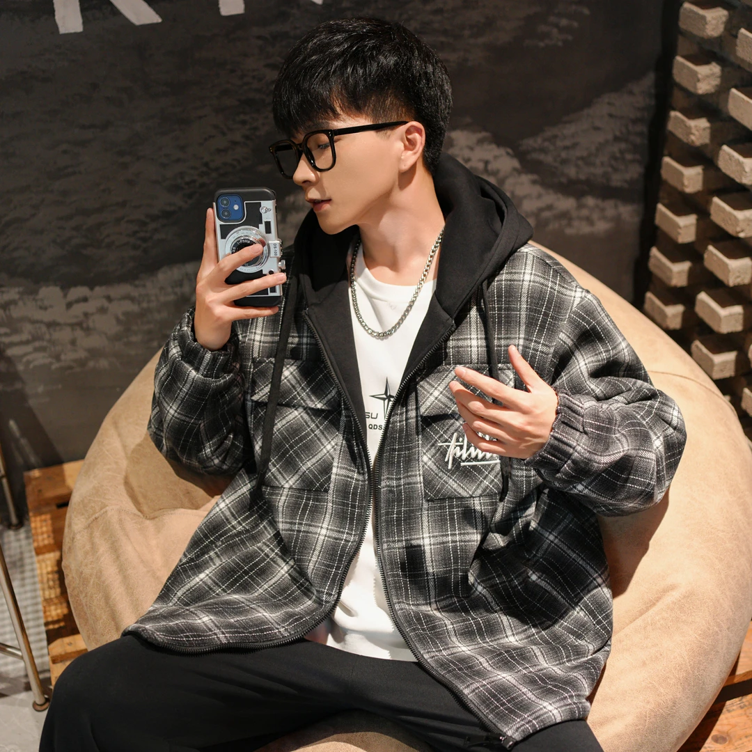 秋季新款青少年学生双面穿连帽外套男装刺绣潮流宽松条纹格子夹克