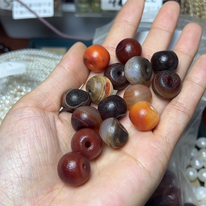 颈饰玻璃7213一个