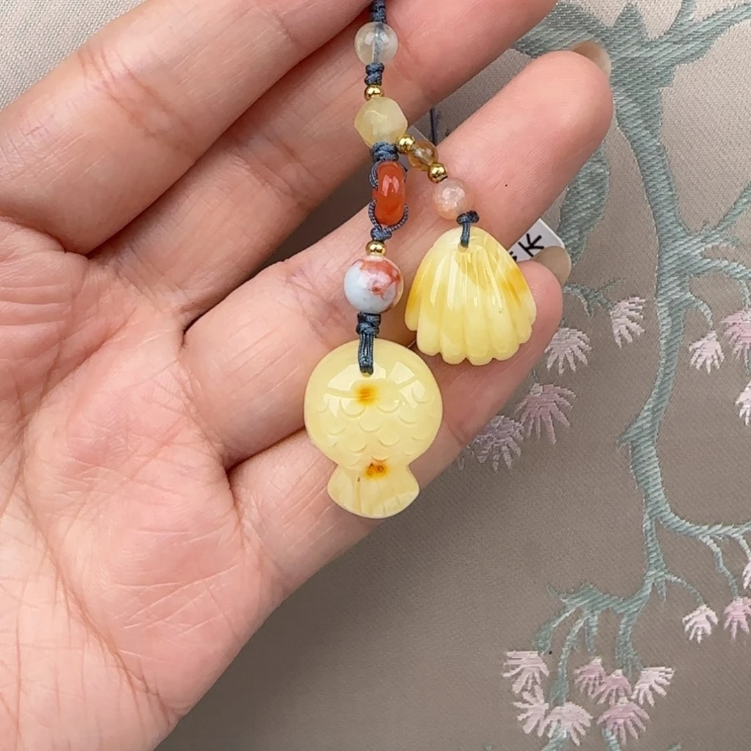 蜜蜡吊坠(赠链)未镶嵌