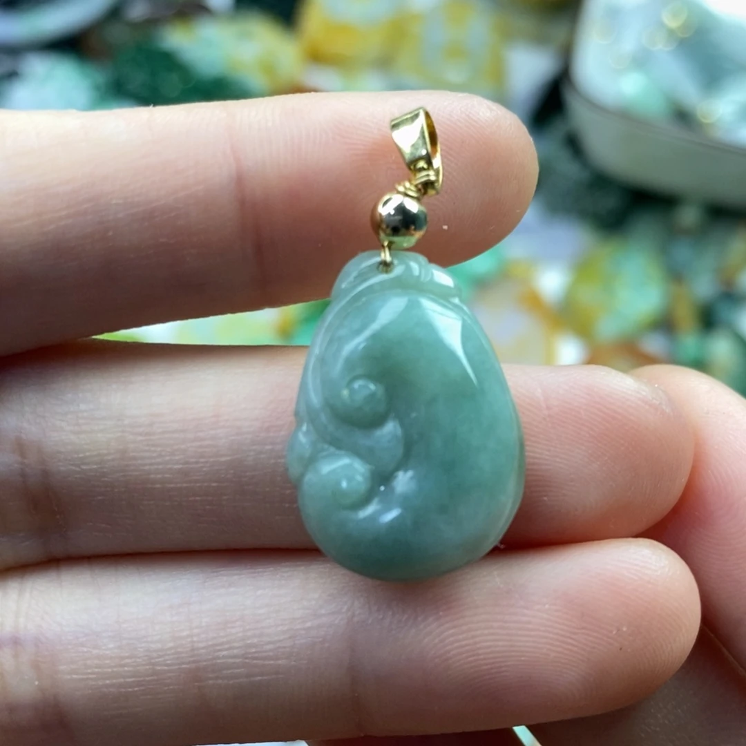 翡翠未镶嵌颈饰吊坠