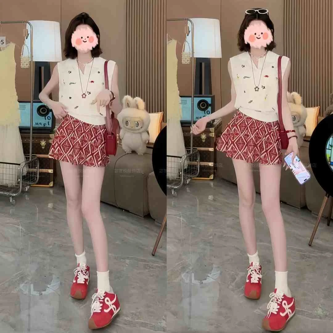 短袖小香风显瘦洋气高腰法式圆领刺绣针织衫+夏季度假风印花短裙