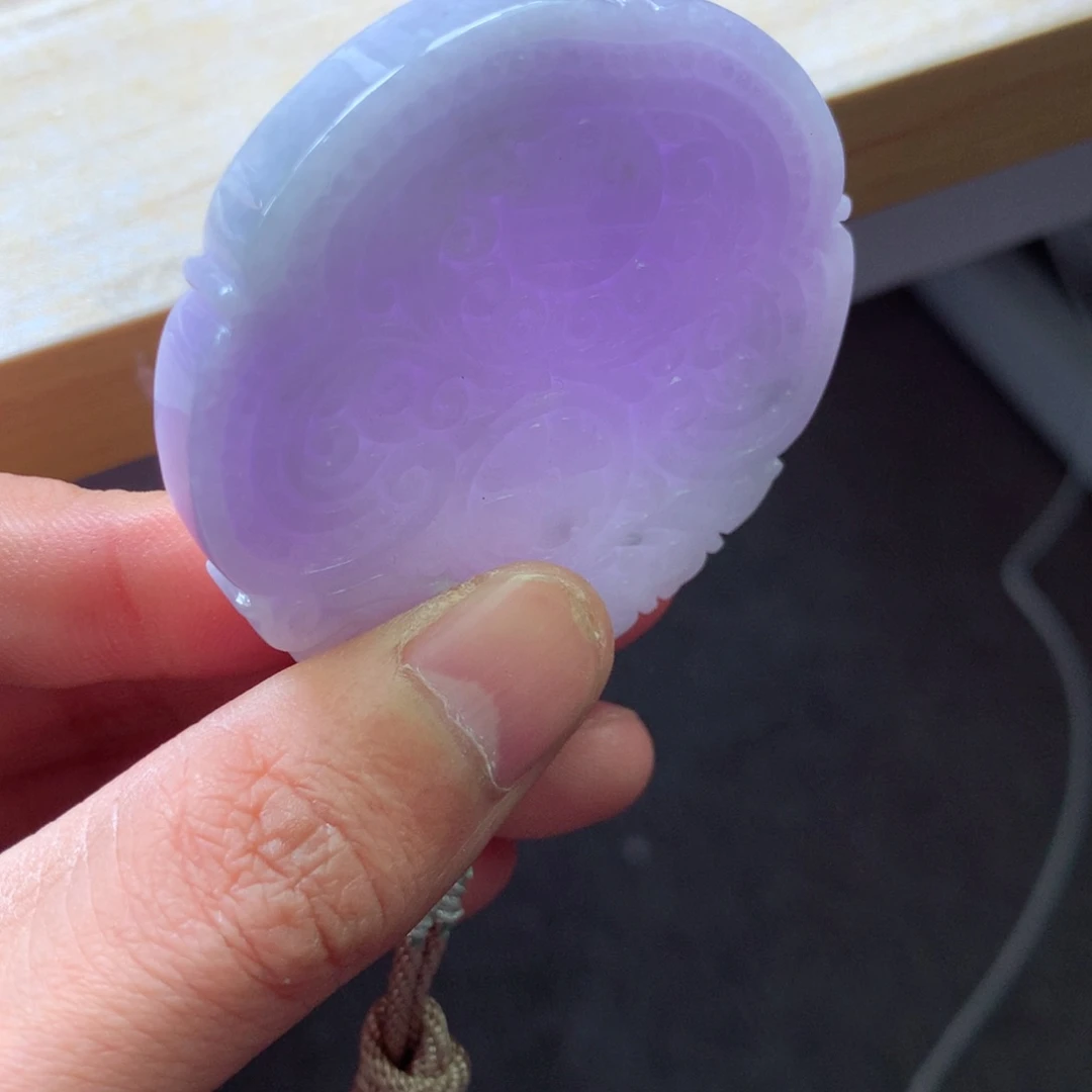 翡翠颈饰未镶嵌吊坠