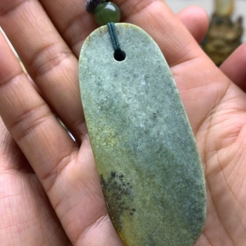 【闪购商品】未镶嵌岫岩河磨玉（透闪石质玉）挂件