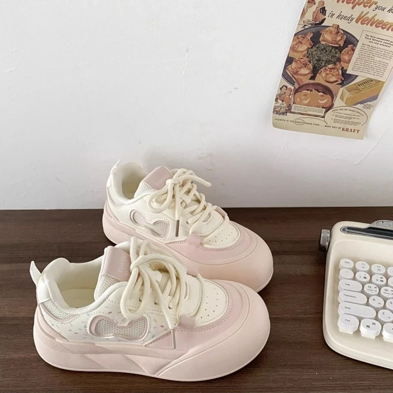 小众网面透气板鞋女款2025新款夏季厚底小白鞋可爱大头面包鞋子女