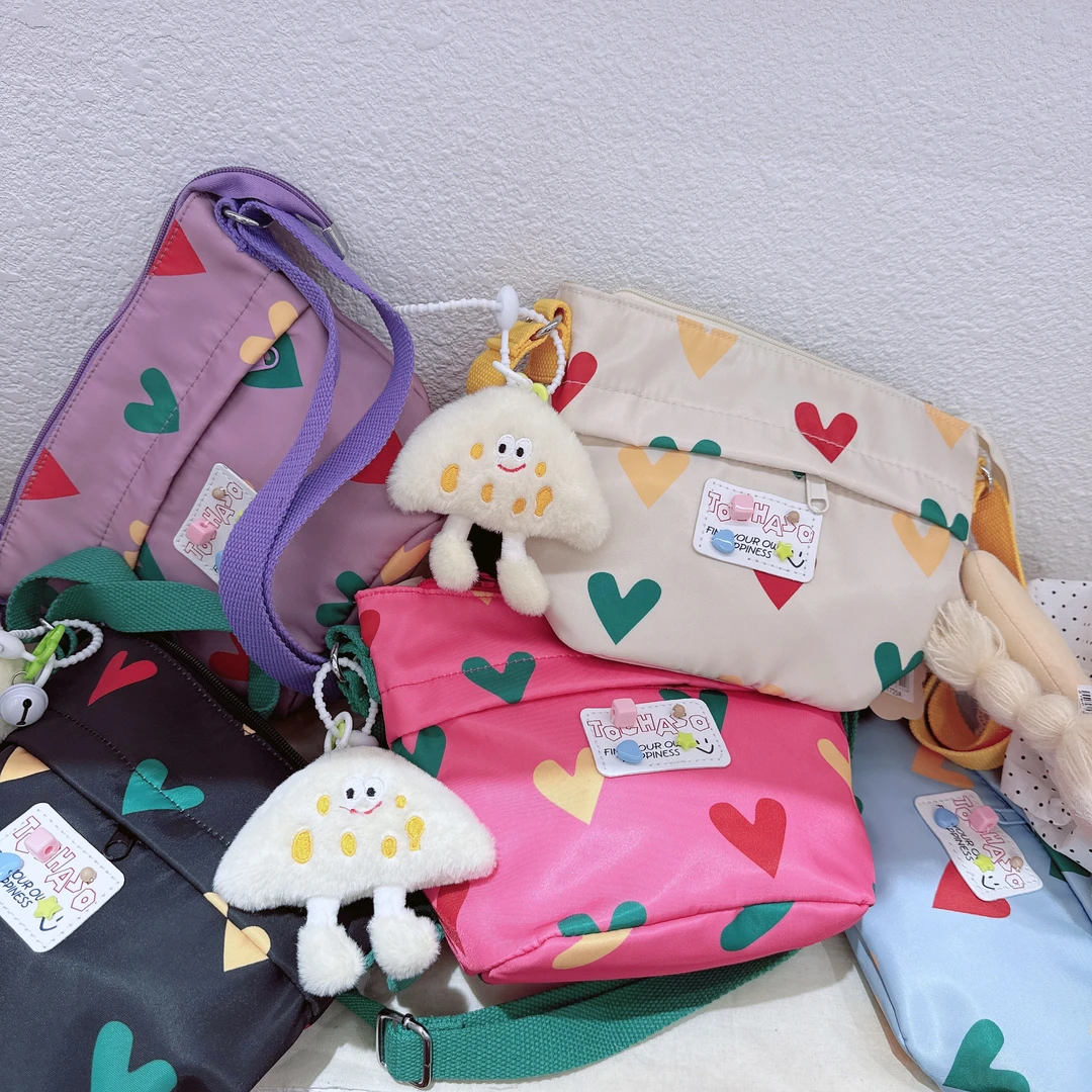 2025韩版ins可爱百搭小包大包幼儿宝马学生上课通勤休闲包托特包