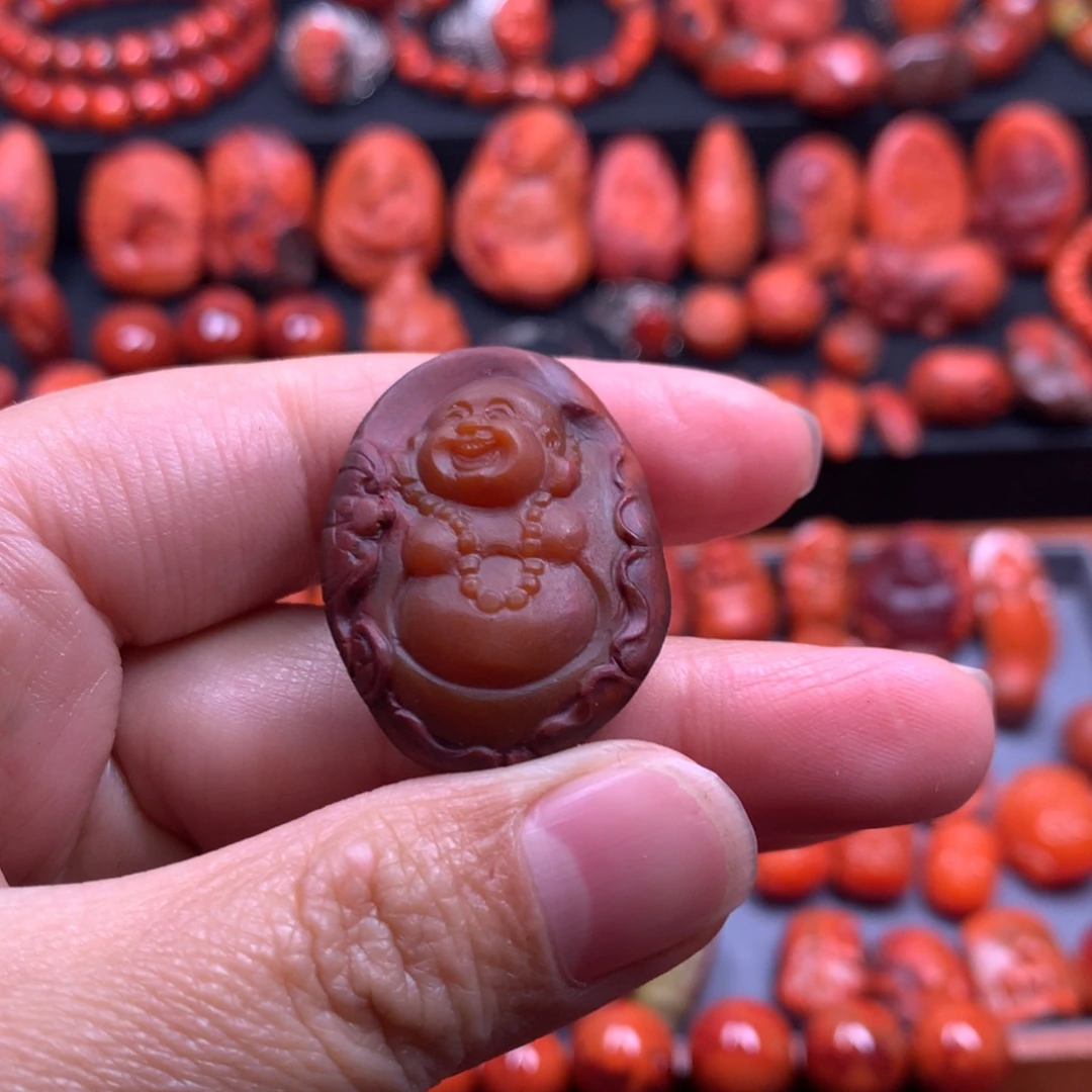 南红玛瑙吊坠未镶嵌