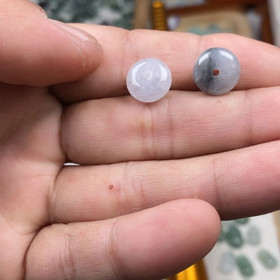 翡翠颈饰未镶嵌博***～鼓珠