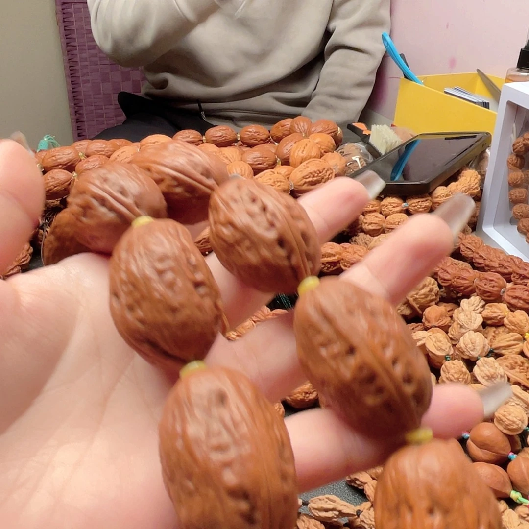 刚***）文玩核桃吊坠京八