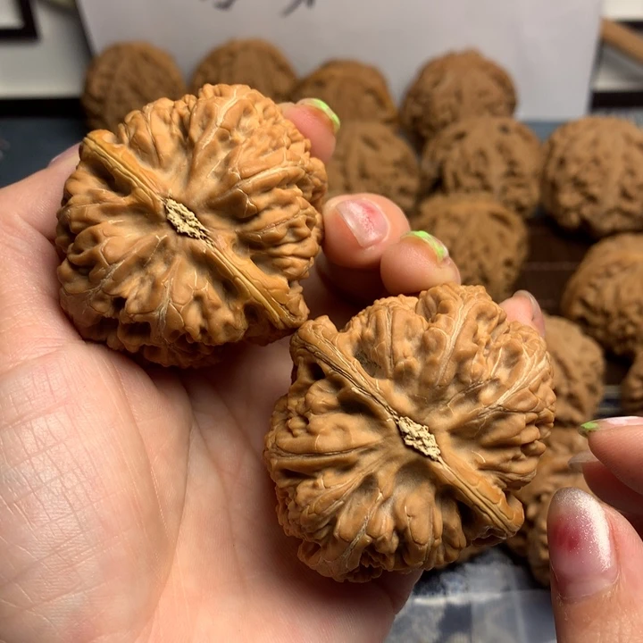 吊坠文玩核桃落***a粗筋