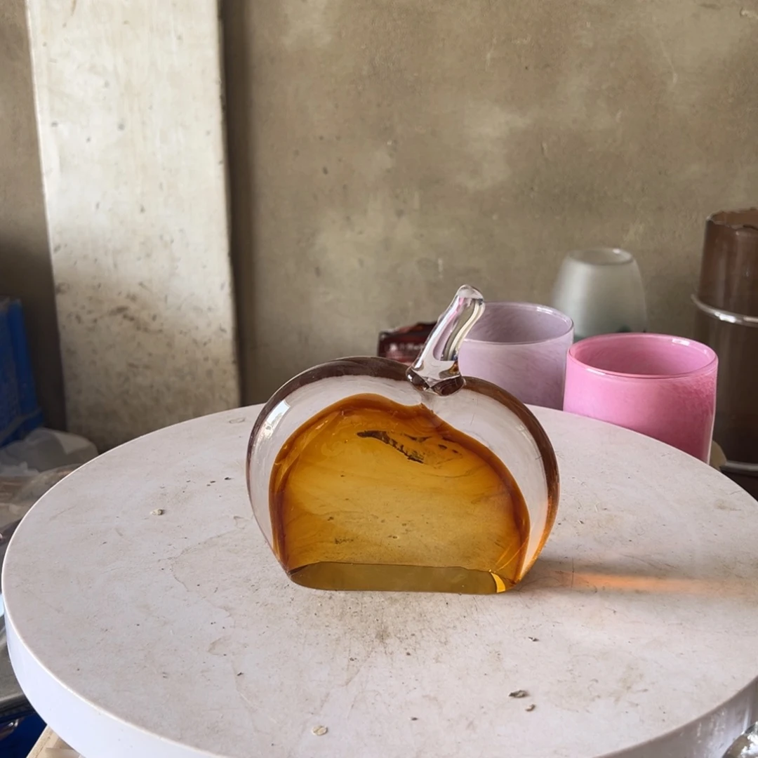 弘扬琉璃花器微瑕高度15