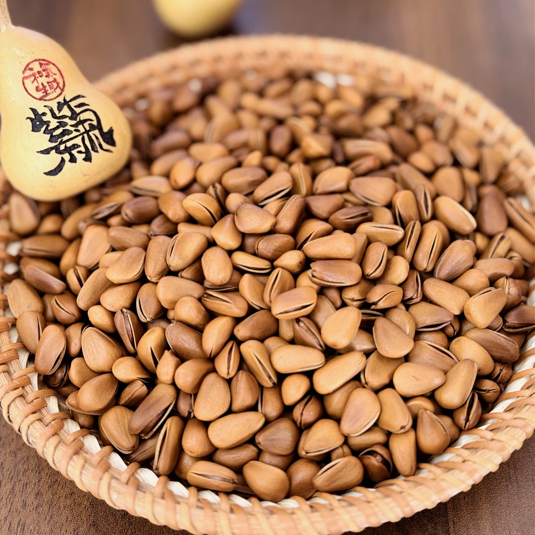 新货 开口松子大颗粒 选东北红松颗粒饱满追剧零食