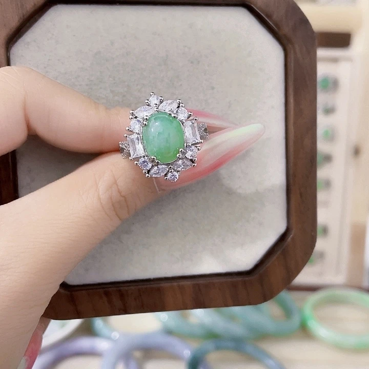 翡翠未镶嵌颈饰天然翡翠Ａ货