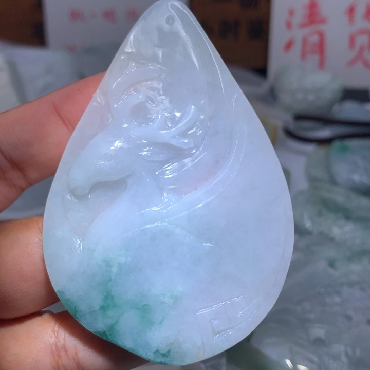 翡翠未镶嵌颈饰保真天然A货翡翠