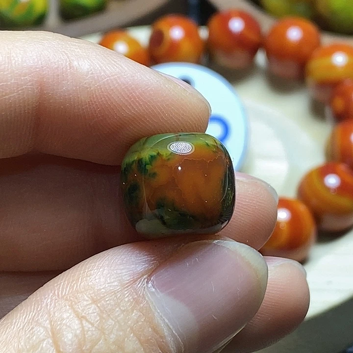 大***龙玛瑙/玉髓未镶嵌颈饰