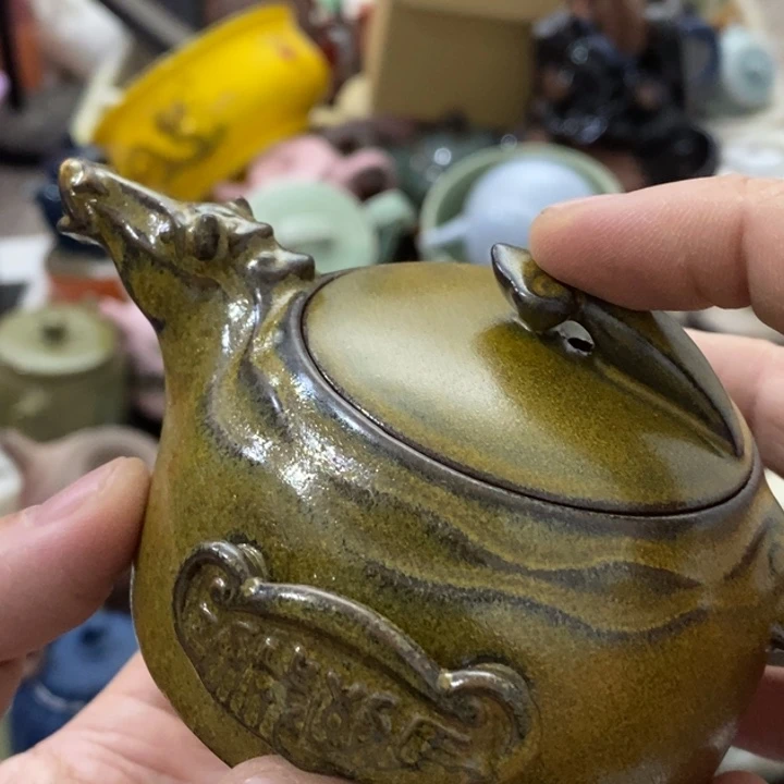 陶瓷艺术品及陶瓷壶