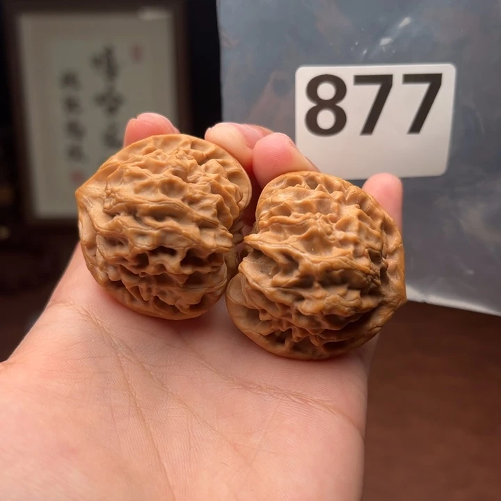 文玩核桃吊坠龙门涧40