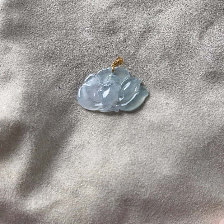 颈饰未镶嵌翡翠莲花