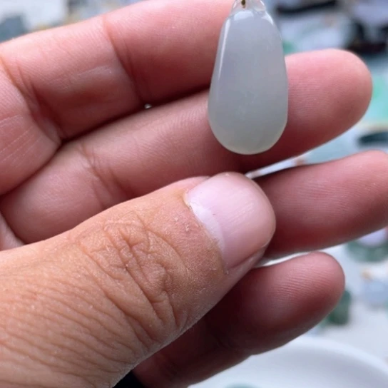 翡翠未镶嵌颈饰翡翠福瓜