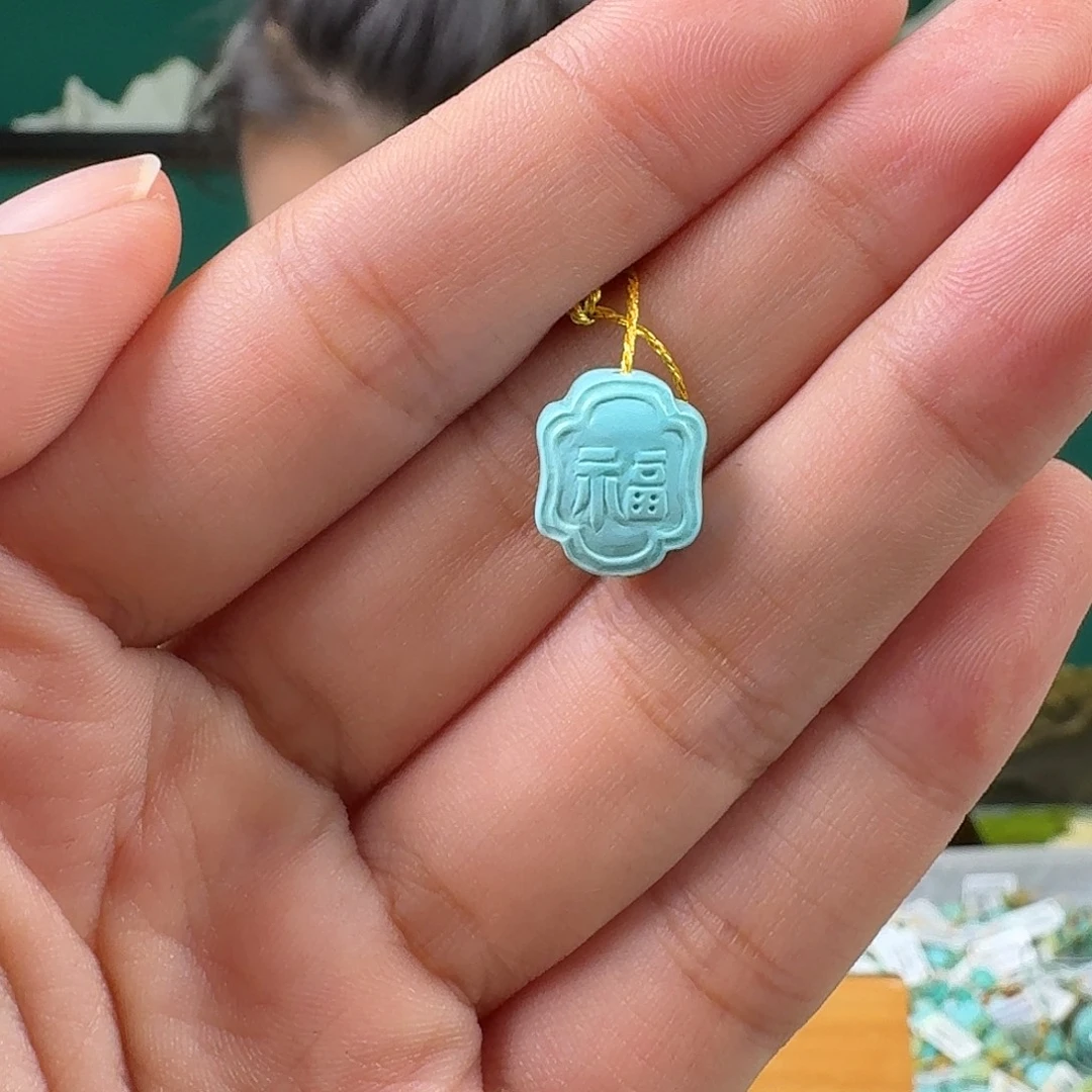 绿松石未镶嵌珠宝奇石