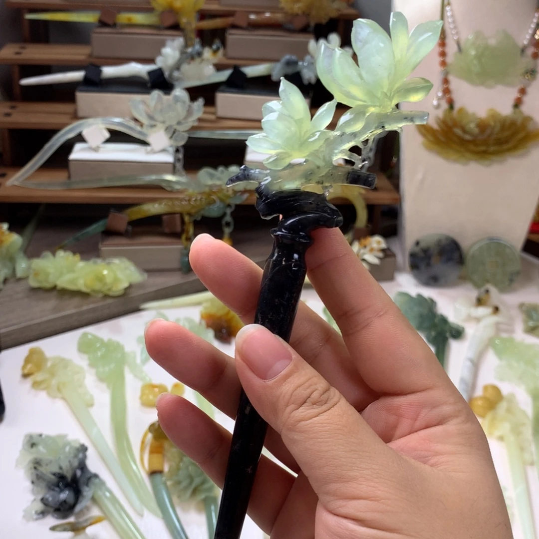 呆***语蛇纹石玉未镶嵌发饰