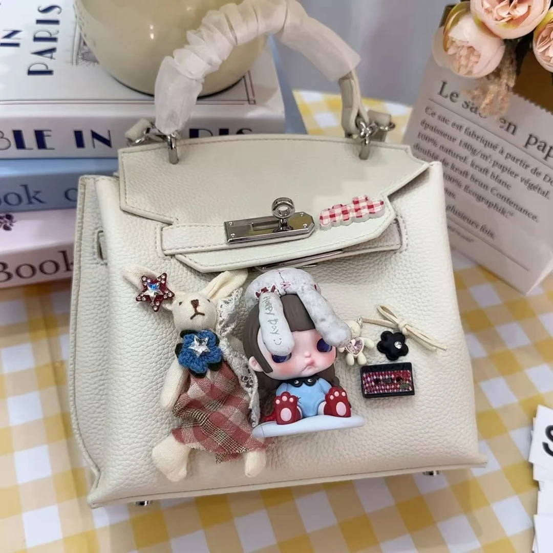 原创设计潮玩娃高级感手提包简约百搭凯轻奢单肩包